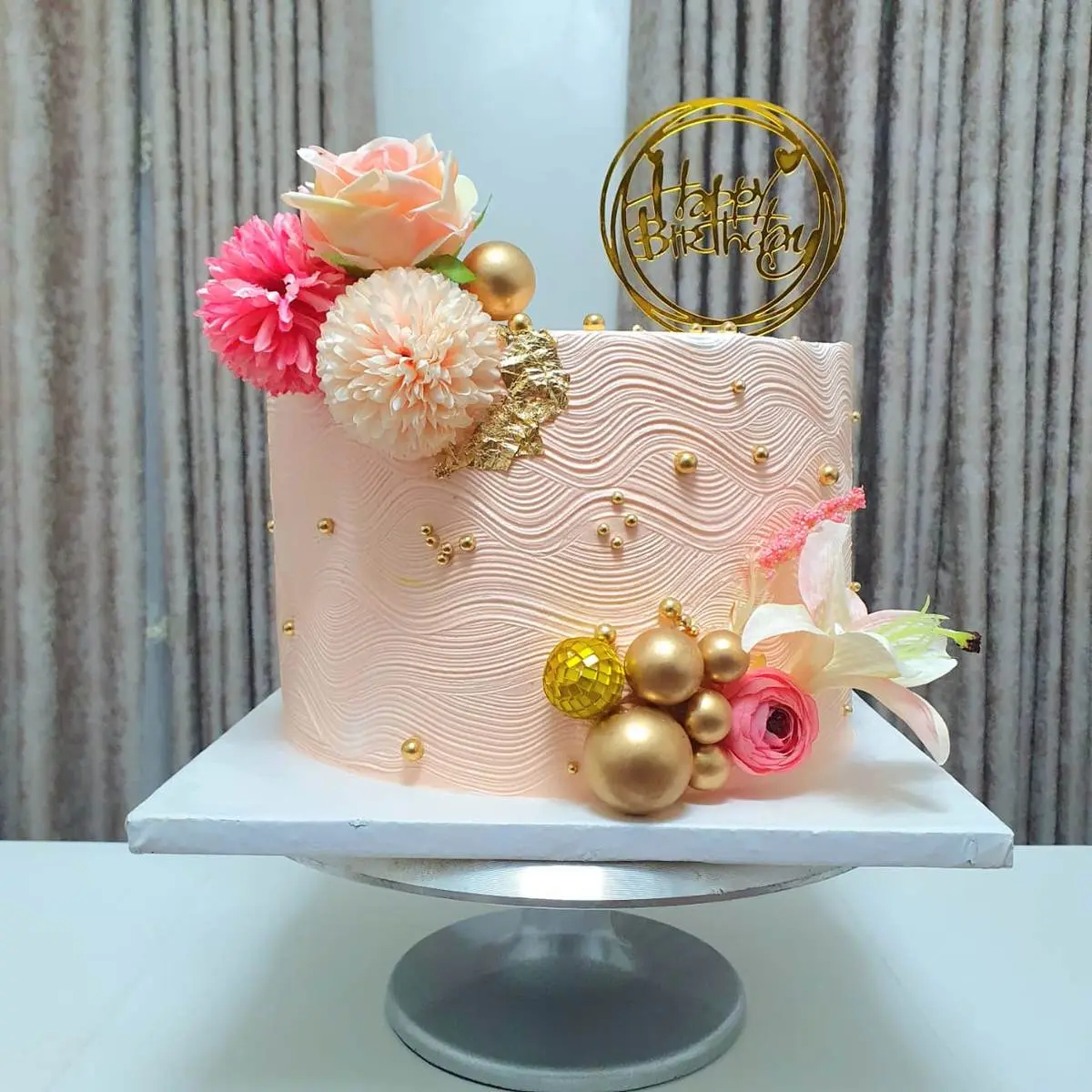 White orchid bloom | CC 034 | Cakes by Nazaria