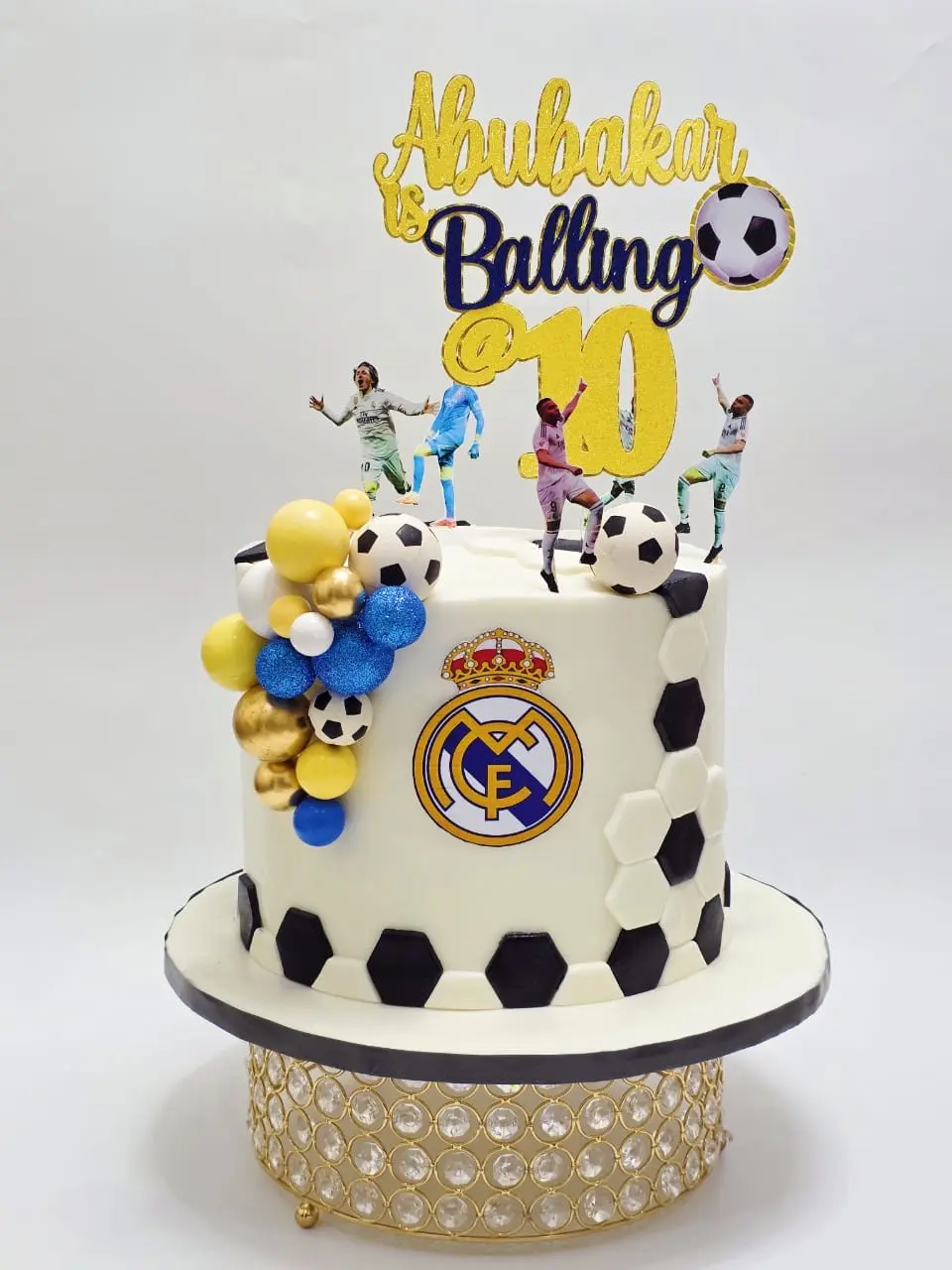 Themed Cakes