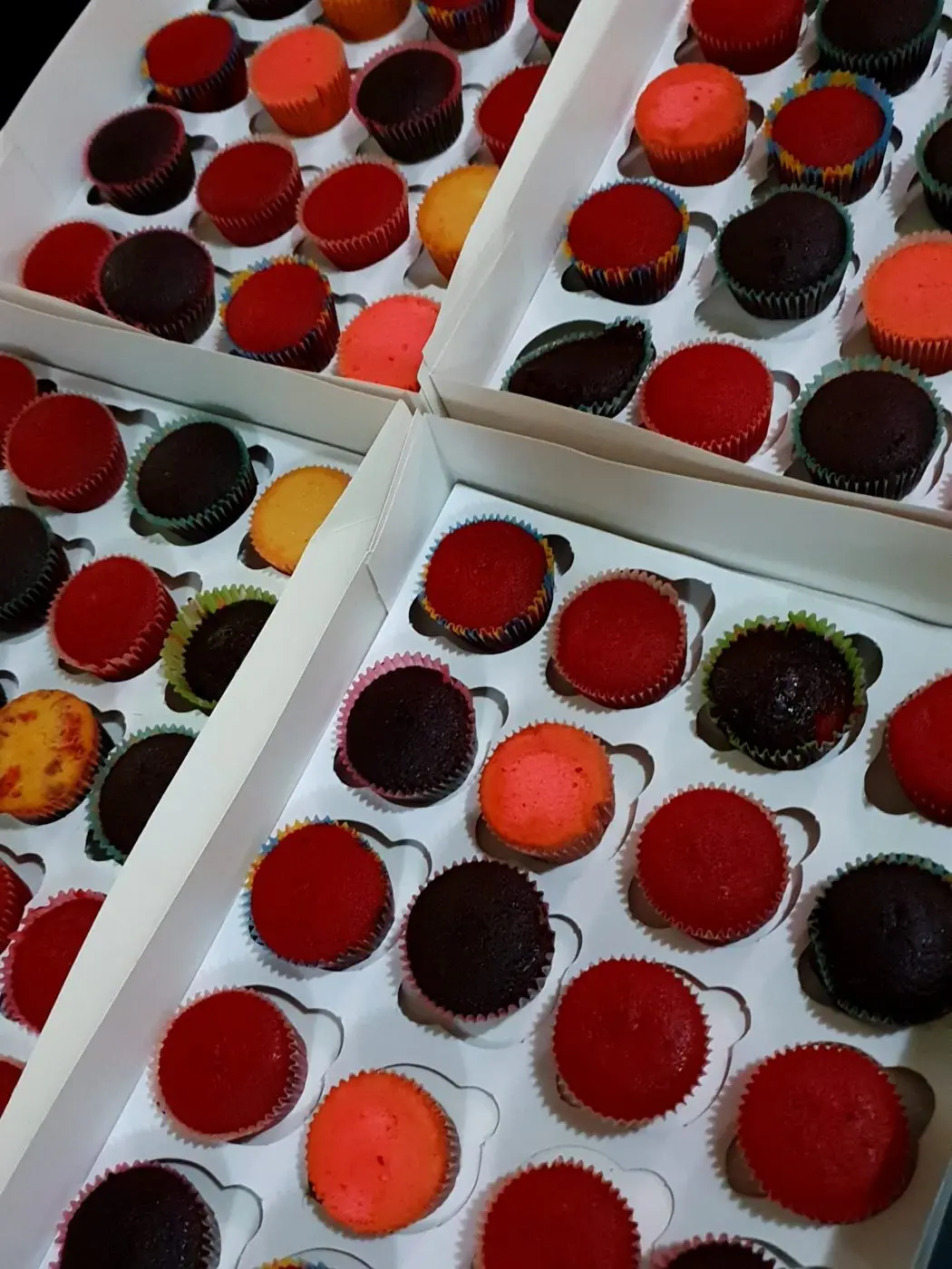 Mini cupcakes box | CC 009 | Cakes by Nazaria