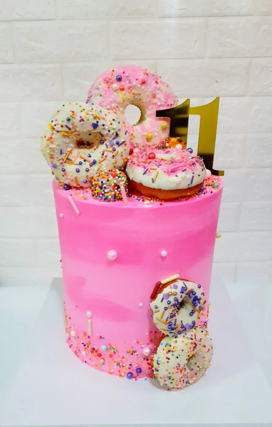 Pink donut birthday | CC 036 | Cakes by Nazaria